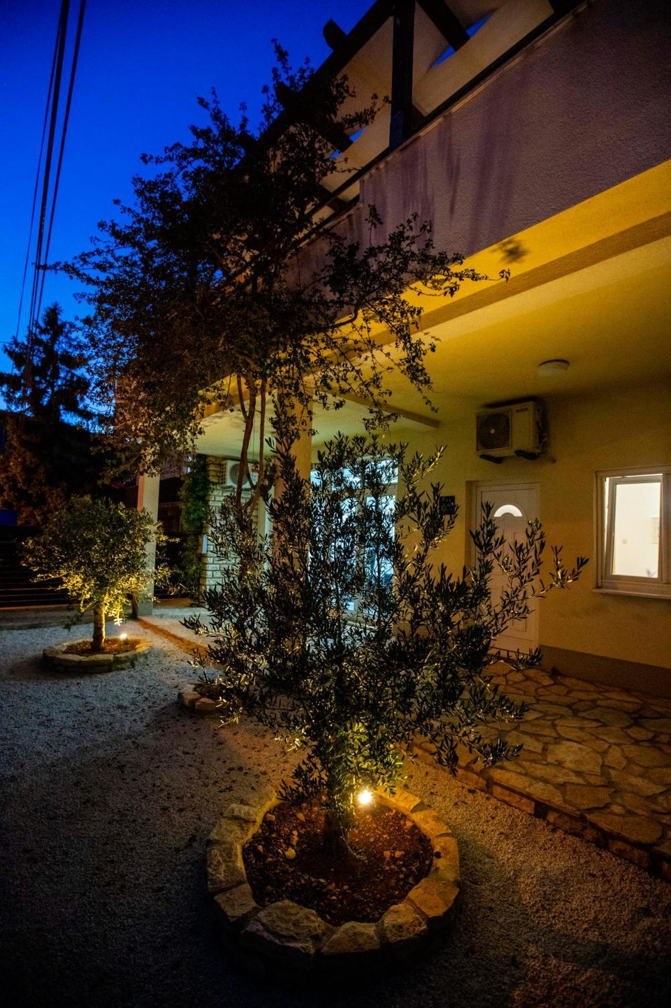 Apartment Laura Trogir Extérieur photo