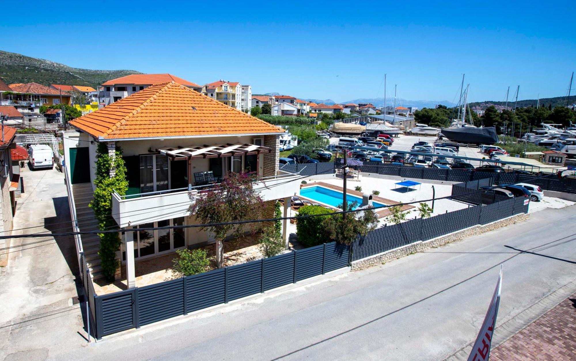 Apartment Laura Trogir Extérieur photo